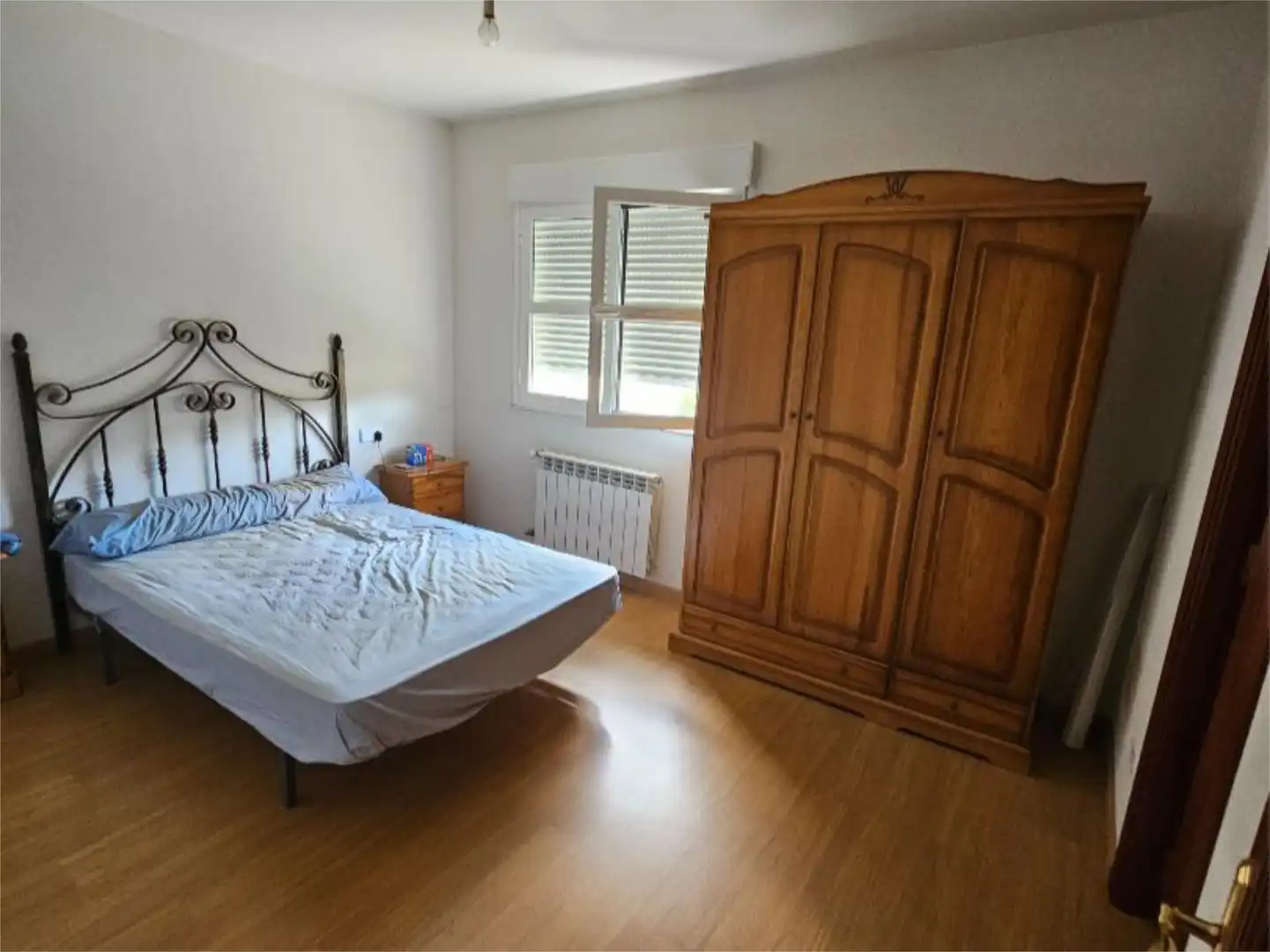 Einfamilien-Reihenhaus zum Verkauf in Toral de los Vados Schlafzimmer von Einfamilien-Reihenhaus zum Verkauf in Toral de los Vados mit Heizung, Parkett und Terrasse