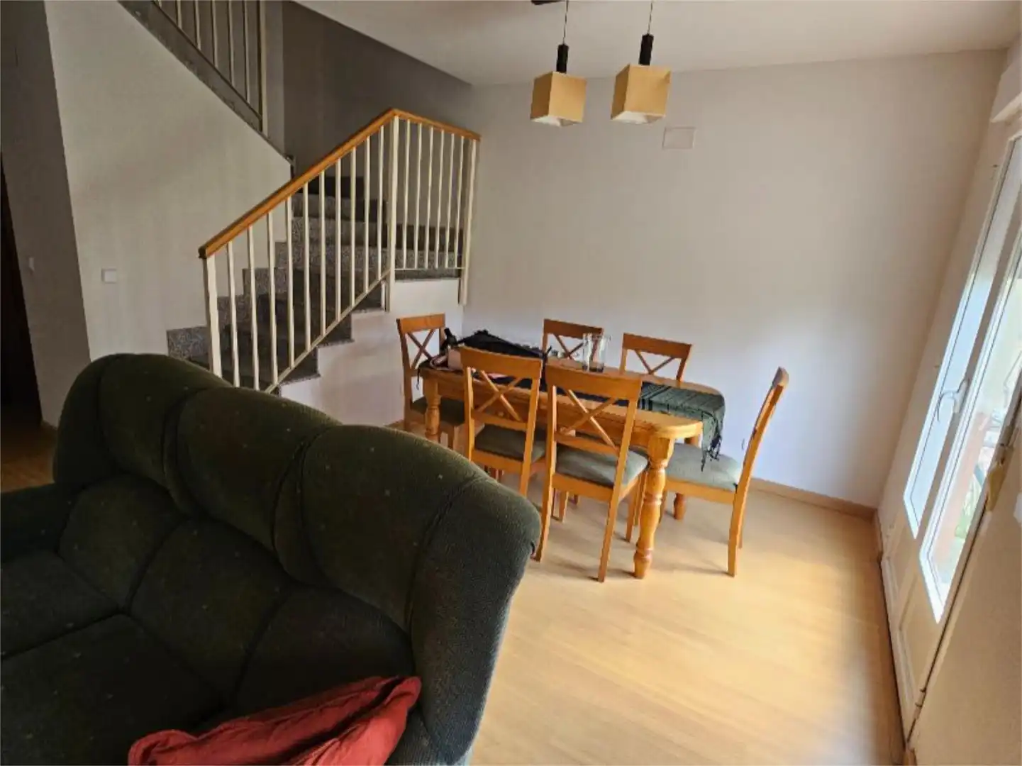 Einfamilien-Reihenhaus zum Verkauf in Toral de los Vados Esszimmer von Einfamilien-Reihenhaus zum Verkauf in Toral de los Vados mit Heizung, Parkett und Terrasse