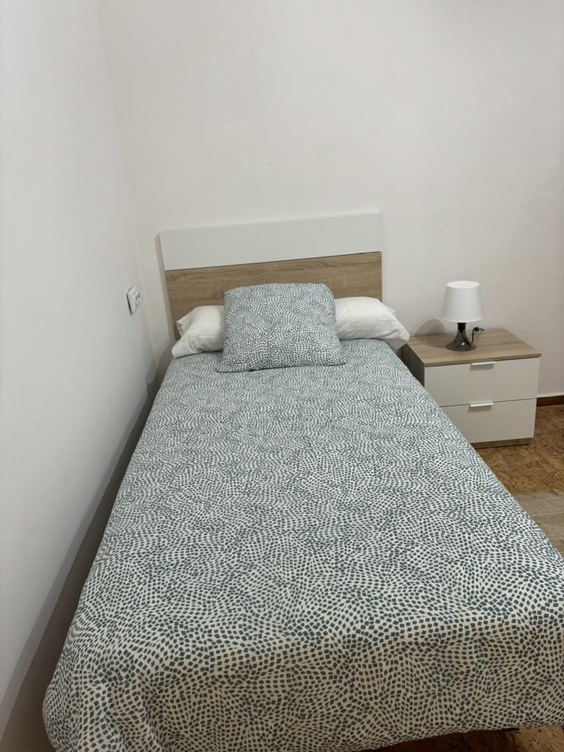 Flat to share in Calle Molin, 29, La Pola Siero