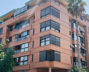 Exterior view of Flat for sale in  Valencia Capital  with Air Conditioner