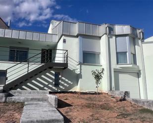 Exterior view of House or chalet for sale in Cabanillas del Campo  with Air Conditioner, Terrace and Swimming Pool