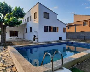 Swimming pool of House or chalet for sale in Alpicat