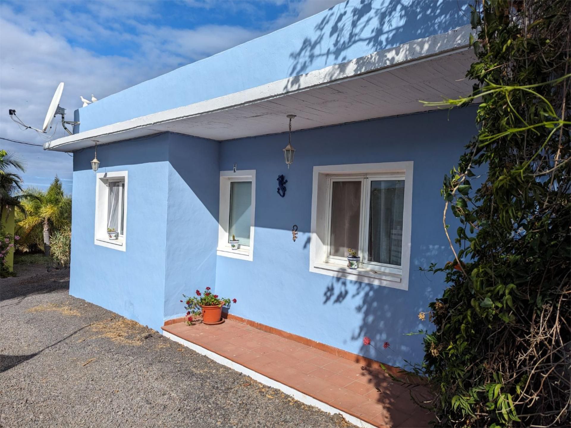 Exterior view of House or chalet for sale in El Paso  with Private garden, Parquet flooring and Terrace