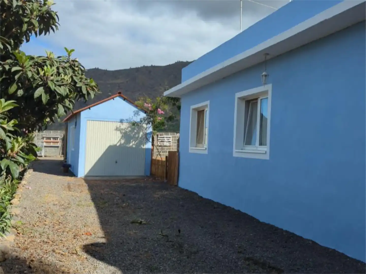 Vista exterior de Casa o chalet en venta en El Paso con Jardín privado, Parquet y Terraza
