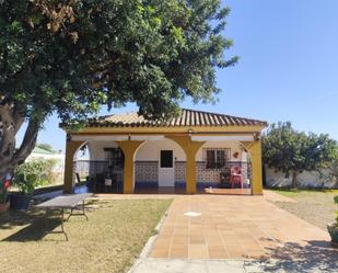 Jardí de Casa o xalet en venda en Chiclana de la Frontera amb Jardí privat, Terrassa i Traster