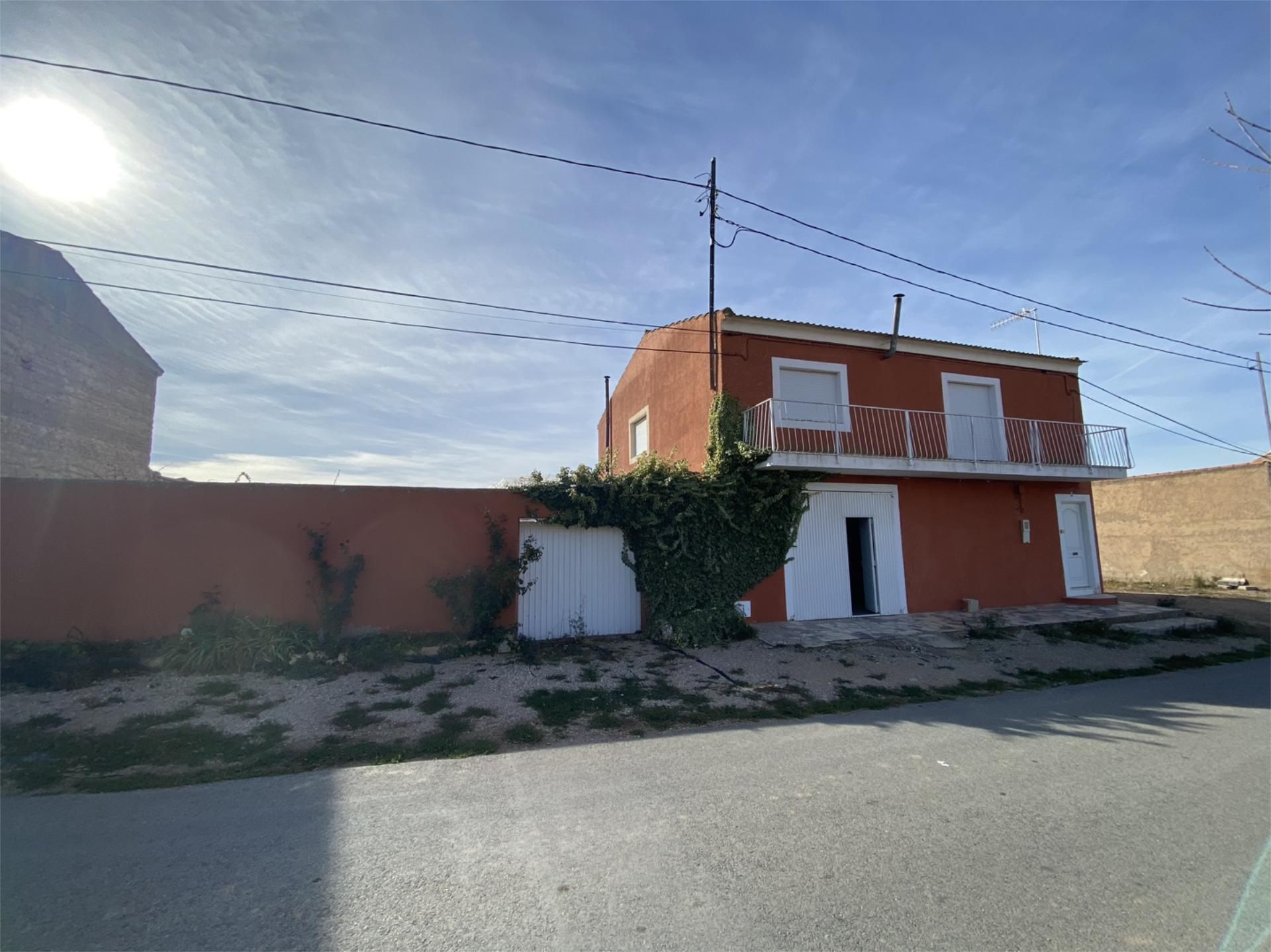 Vista exterior de Casa o xalet en venda en Lorca amb Calefacció, Jardí privat i Terrassa
