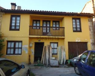 Vista exterior de Casa adosada en venda en Piélagos