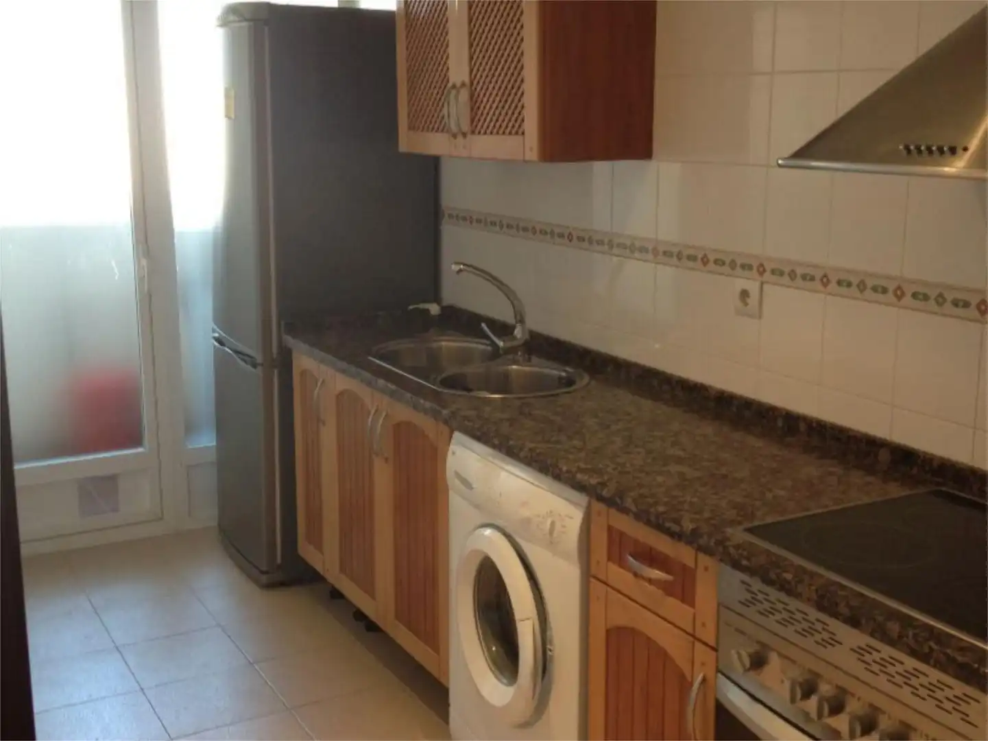 Pis en venda a Calle Juan Justo García, 9, Avenida Elvas Cuina de Pis en venda en Badajoz amb Jardí privat, Traster i Aparcament comunitari