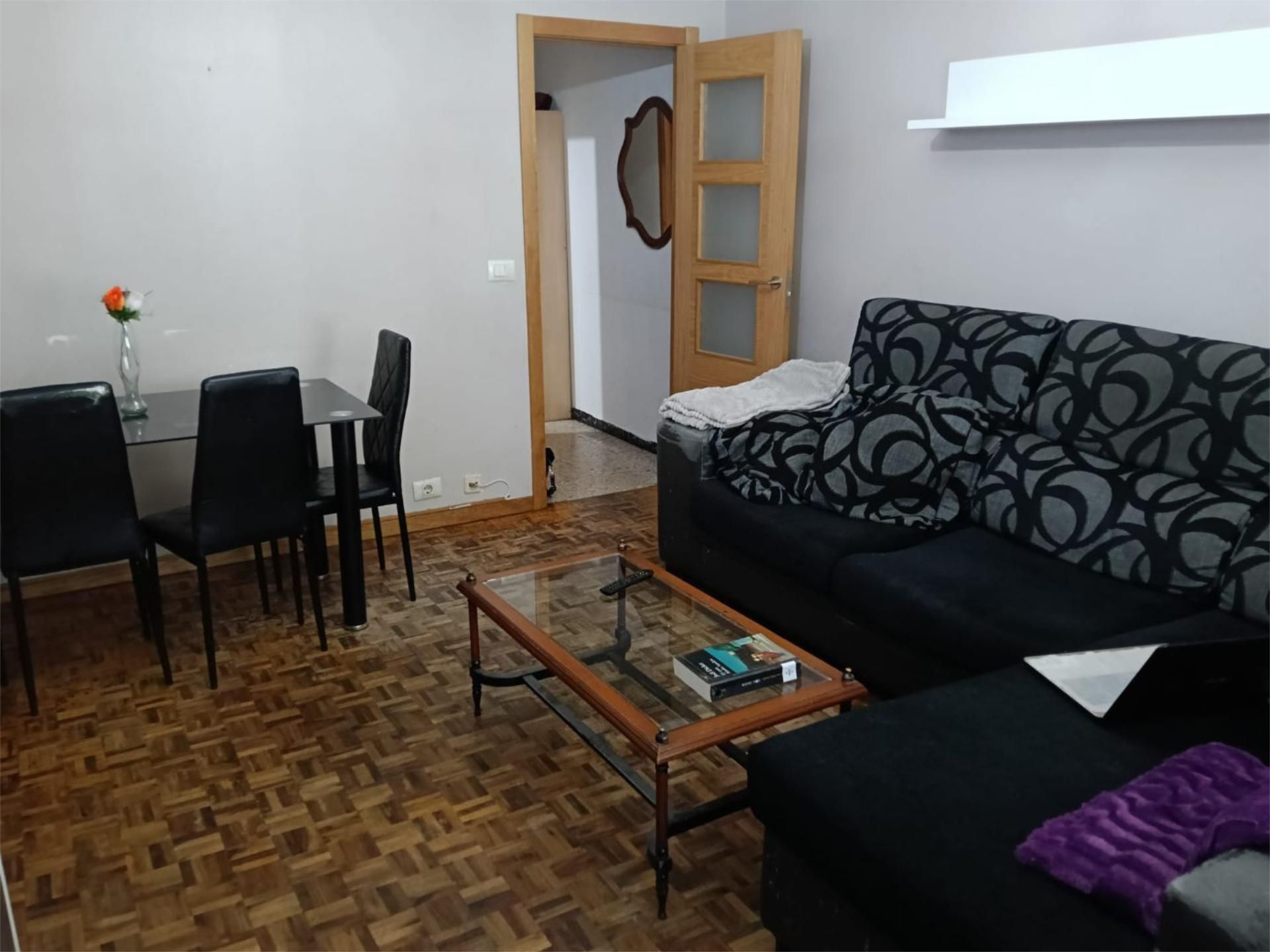Sala de estar de Piso en venta en Vigo  con Calefacción, Parquet y Terraza