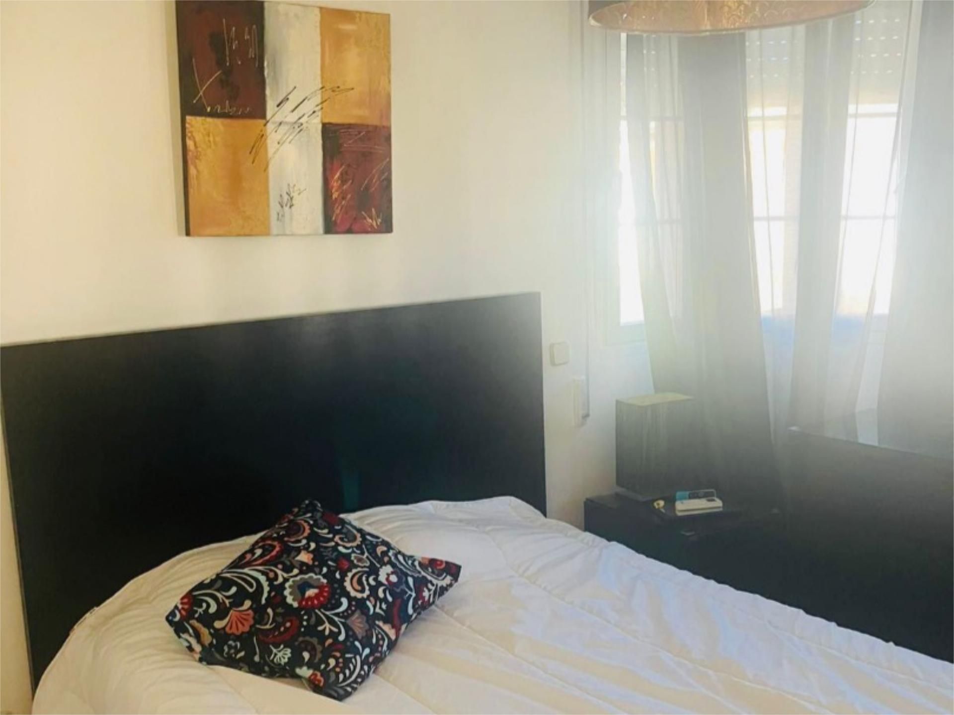 Dormitori de Casa o xalet per a compartir en Parla amb Aire condicionat, Calefacció i Piscina