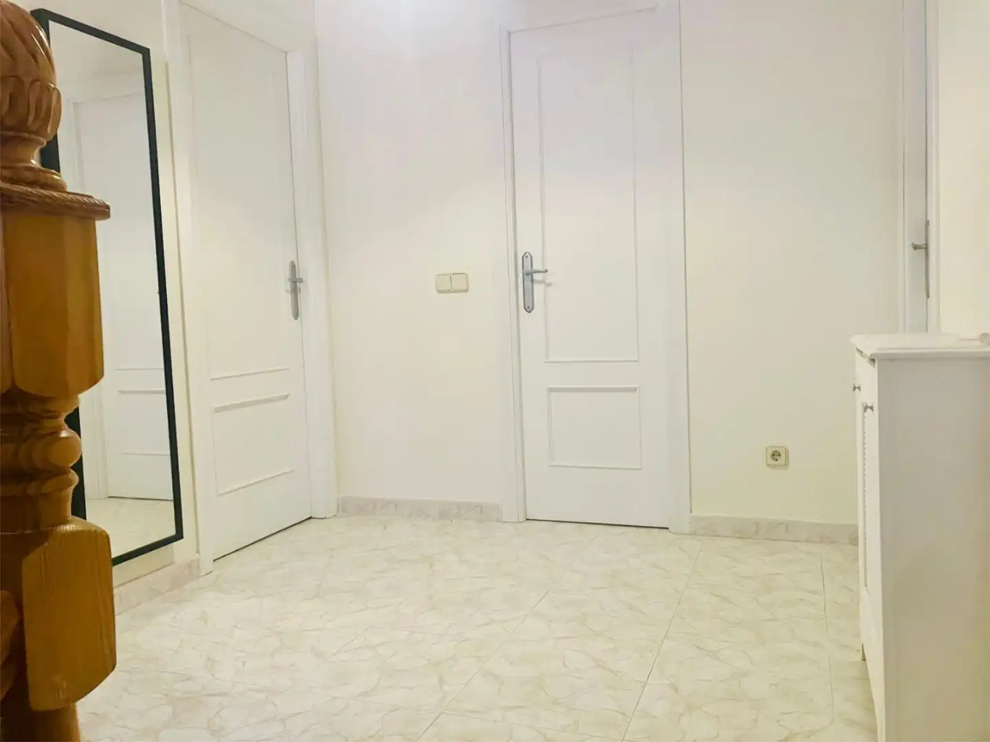 Habitación en Calle Honduras, 28, Las Américas Casa o chalet para compartir en Parla con Aire acondicionado, Calefacción y Piscina
