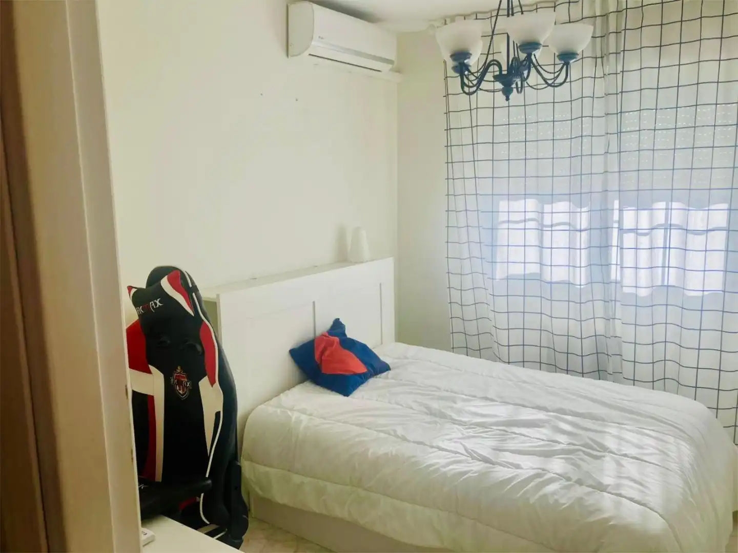 Habitación en Calle Honduras, 28, Las Américas Habitación de Casa o chalet para compartir en Parla con Aire acondicionado, Calefacción y Piscina