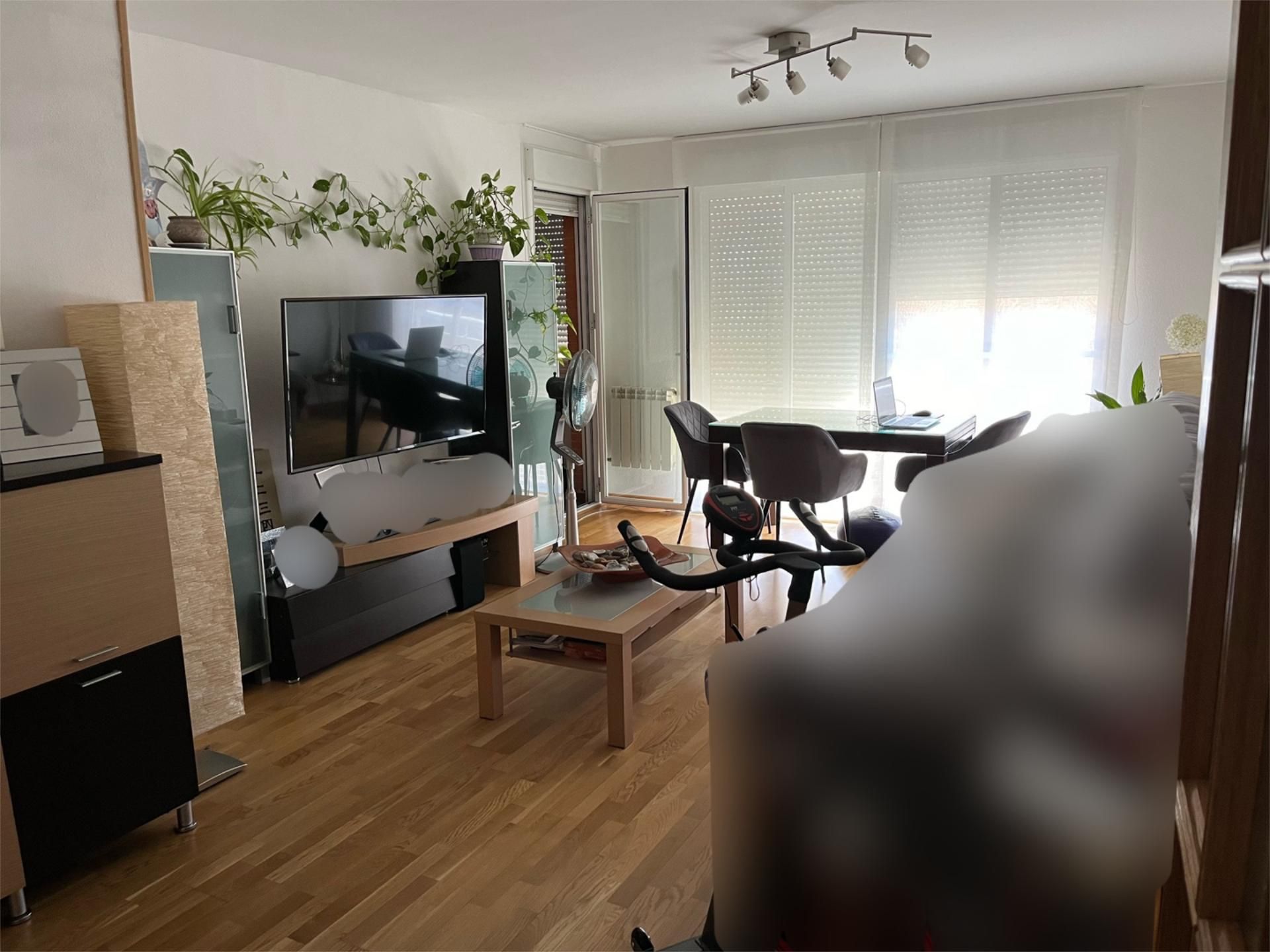 Sala d'estar de Pis en venda en Linares amb Aire condicionat, Calefacció i Jardí privat