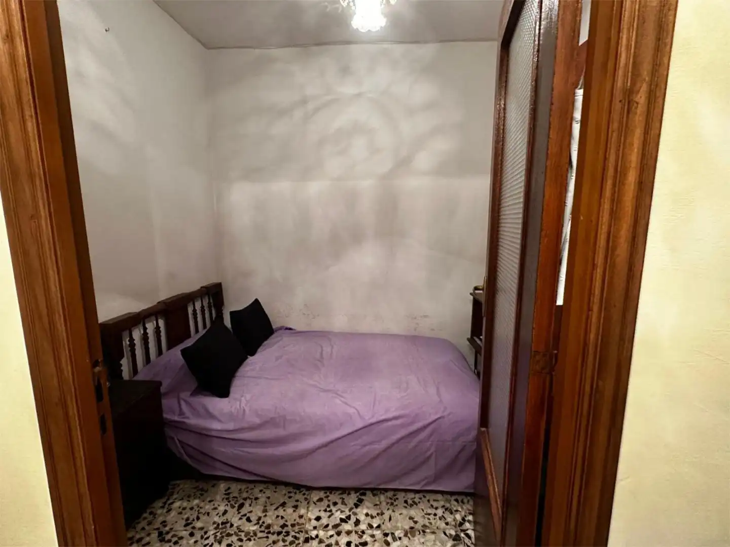 Dormitori de Casa o xalet en venda en Cabeza del Buey amb Terrassa, Moblat i Balcó