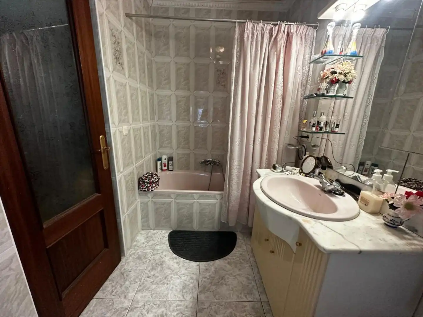 Bany de Casa o xalet en venda en Cabeza del Buey amb Terrassa, Moblat i Balcó
