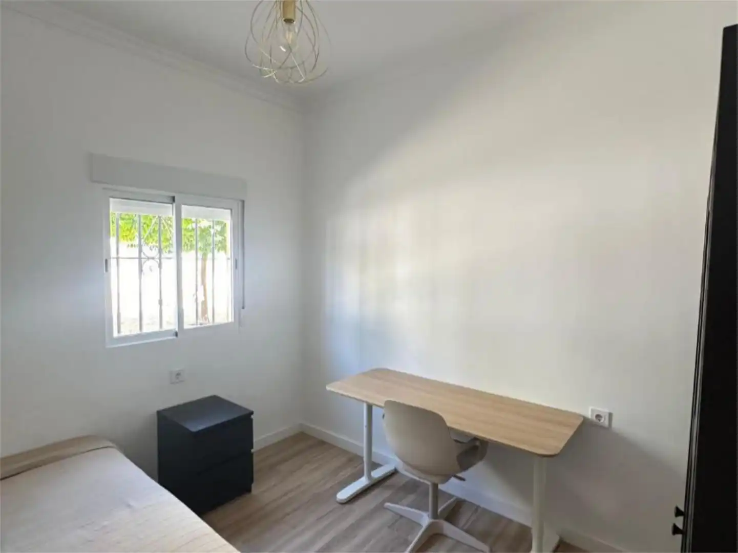 Schlafzimmer von Wohnung zur untervermieten in Jerez de la Frontera mit Klimaanlage, Heizung und Parkett