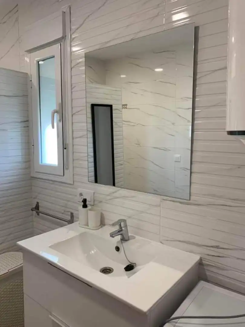 Casa o chalet en venta en Avenida Santa Ana, 17, Lora del Río Baño de Casa o chalet en venta en Lora del Río con Aire acondicionado y Piscina
