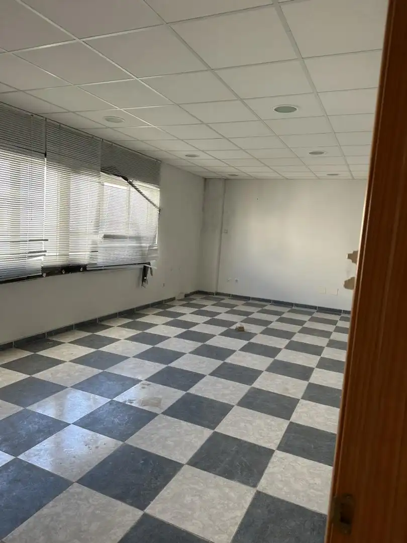 Büro zum Verkauf in Numancia de la Sagra