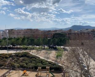 Vista exterior de Pis de lloguer en Igualada amb Aire condicionat, Terrassa i Piscina