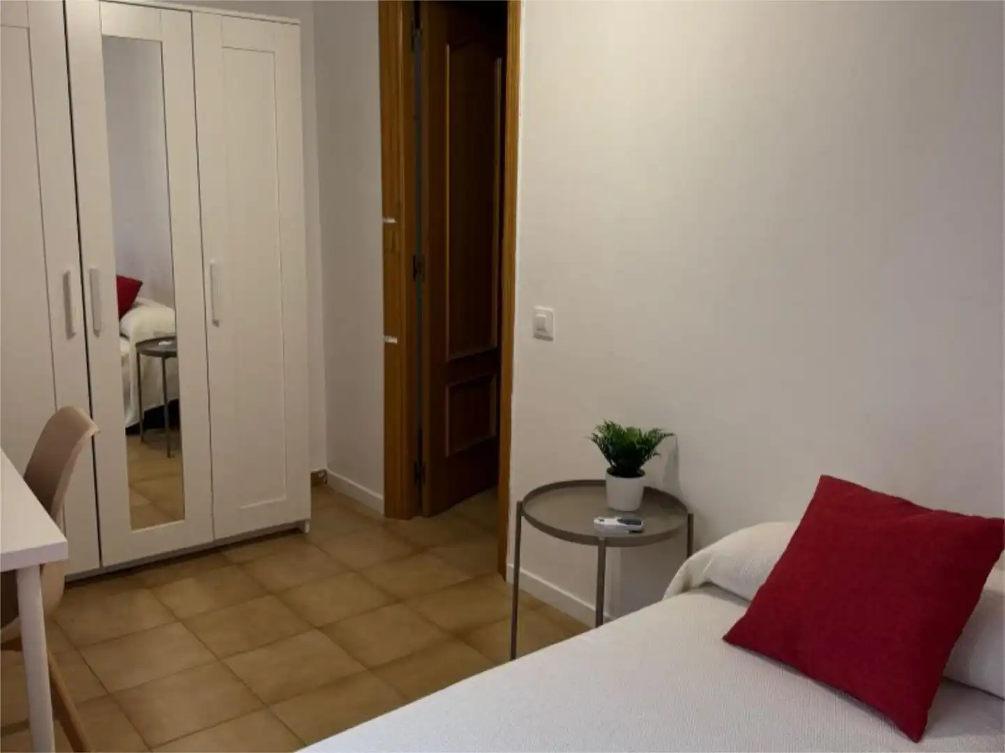 Habitación en Carrer de Ricardo Martínez Llovet, 3, Sant Josep - Zona Hospital Habitación de Piso para compartir en Ontinyent con Calefacción, Amueblado y Horno