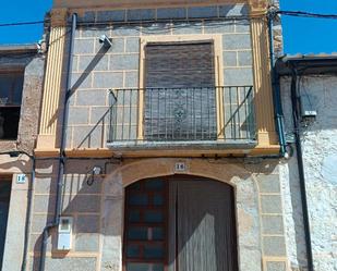 Vista exterior de Casa adosada en venda en Tírig amb Terrassa i Balcó