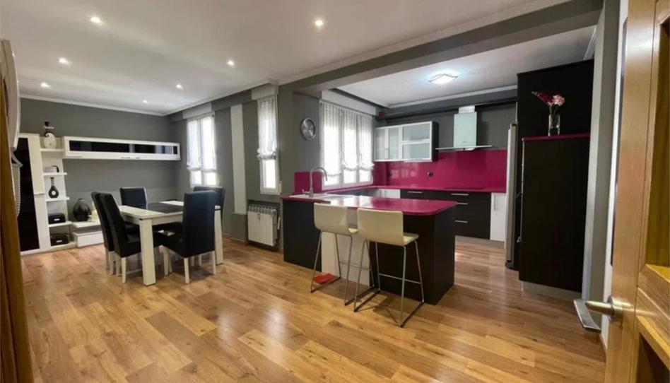 Flat for sale in Olagibel Kalea, 25, Ensanche, Araba - Álava - image 1 Photo 1 of Flat for sale in Olagibel Kalea, 25, Ensanche, Araba - Álava