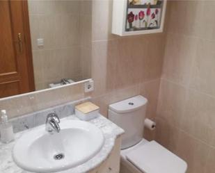 Bathroom of Flat to rent in L'Ampolla  with Air Conditioner, Terrace and Balcony