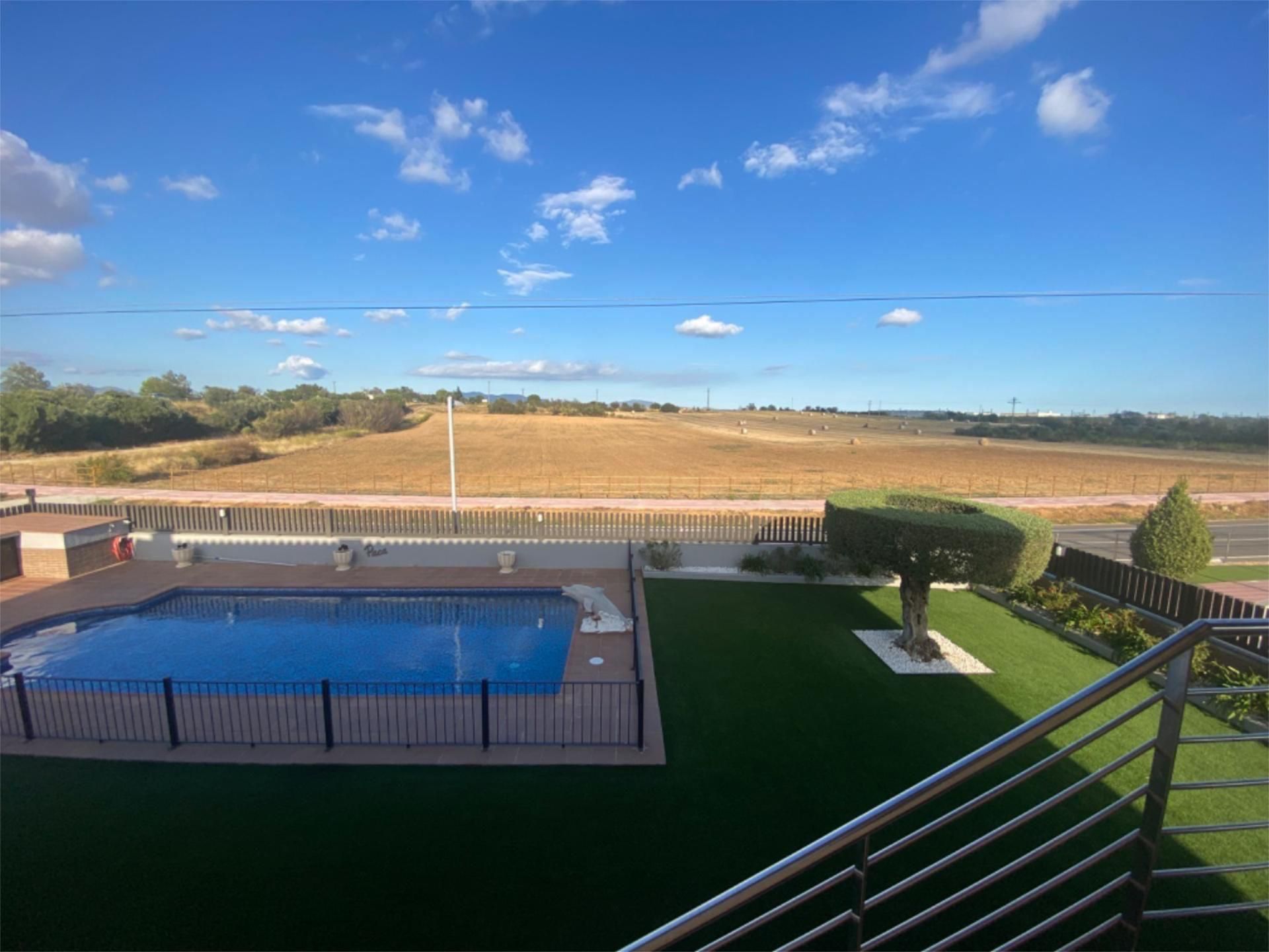 Piscina de Casa o xalet en venda en Vilamalla amb Aire condicionat, Calefacció i Jardí privat