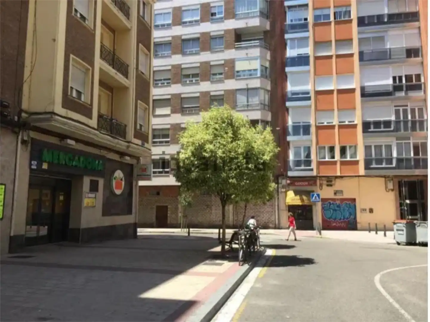 Vista exterior de Local de alquiler en Valladolid