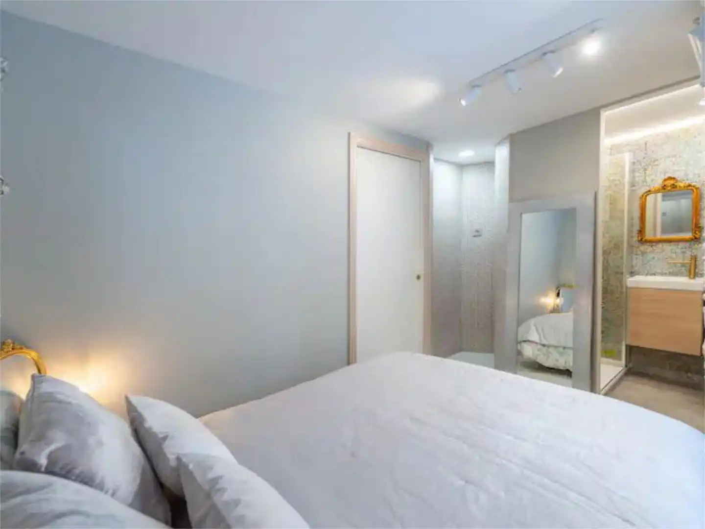 Habitación en Calle de Pardo Bazán, 11, Hispanoamérica - Bernabéu Habitación de Piso para compartir en Madrid con Calefacción, Jardín privado y Terraza
