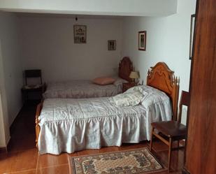 Schlafzimmer von Country house zum verkauf in Espinosa de Cervera mit Möbliert, Ofen und Waschmaschine