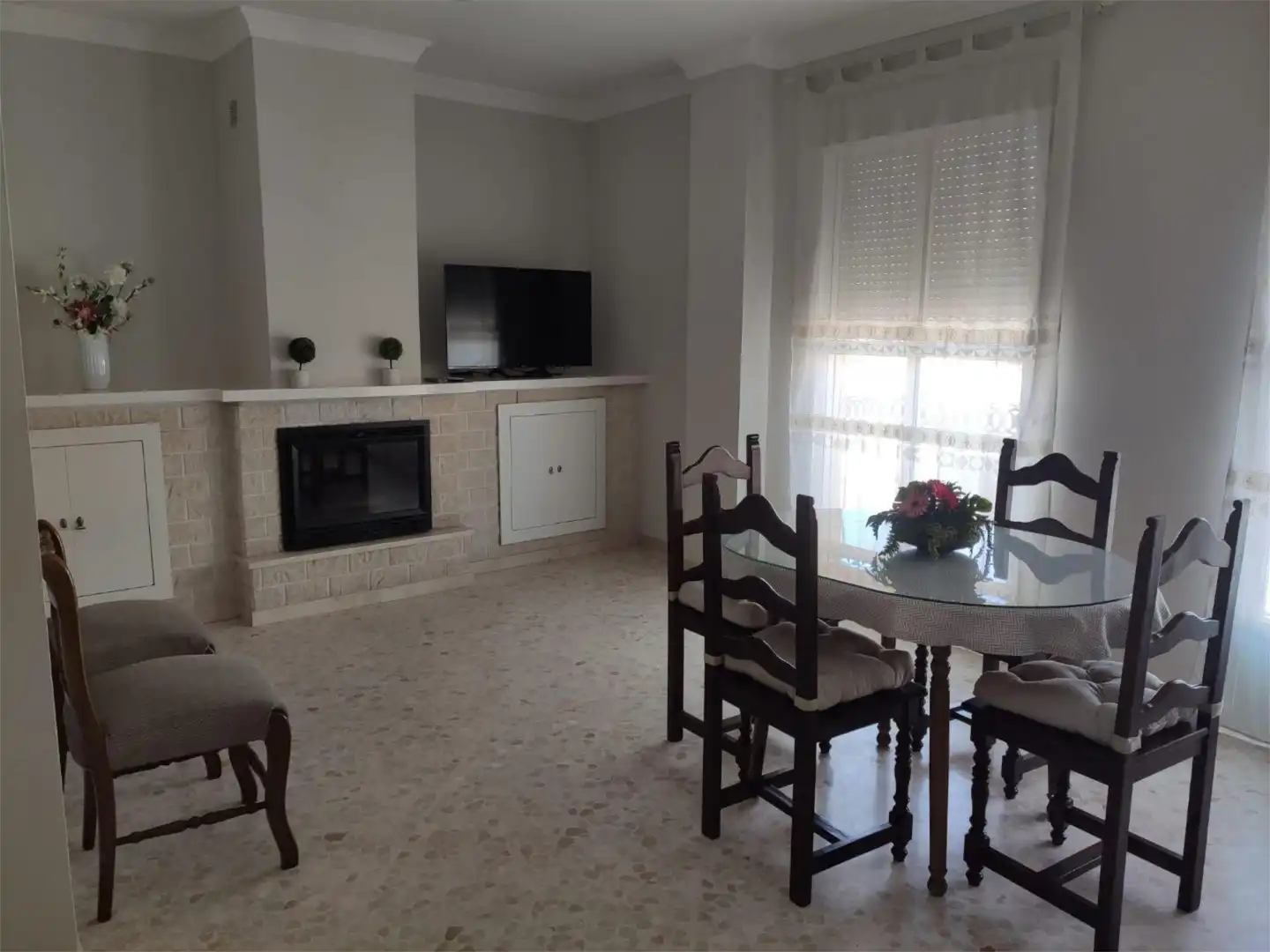 Living room of Flat for sale in Bonares  with Air Conditioner, Heating and Storage room