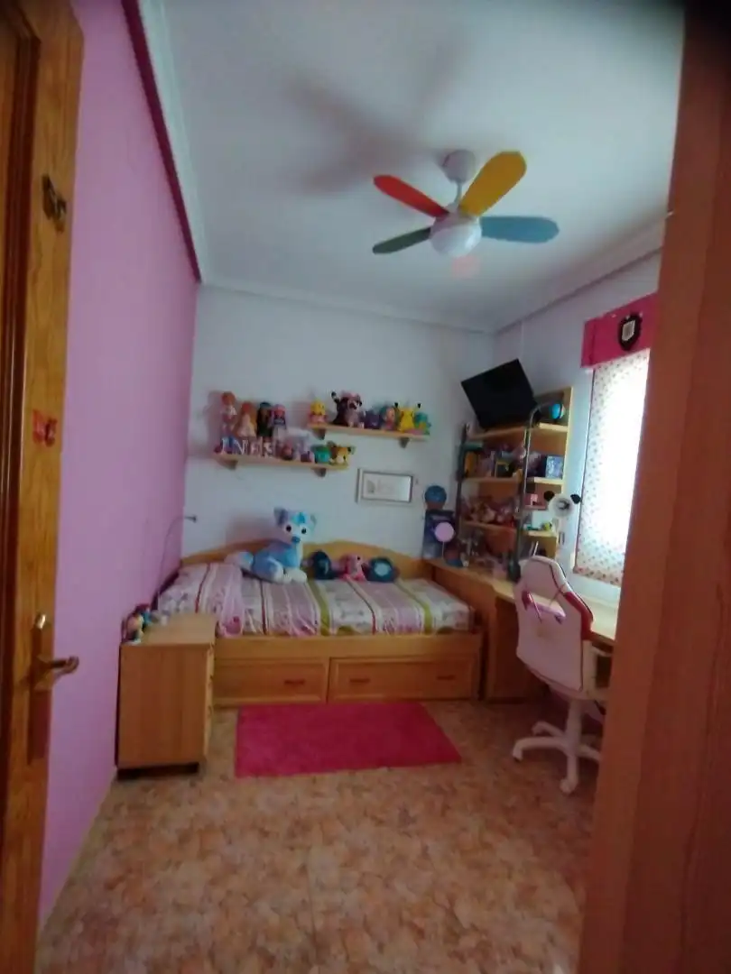Casa adosada en venta en Calle Progreso, Manzanares Habitación de Casa adosada en venta en Manzanares con Aire acondicionado, Calefacción y Terraza