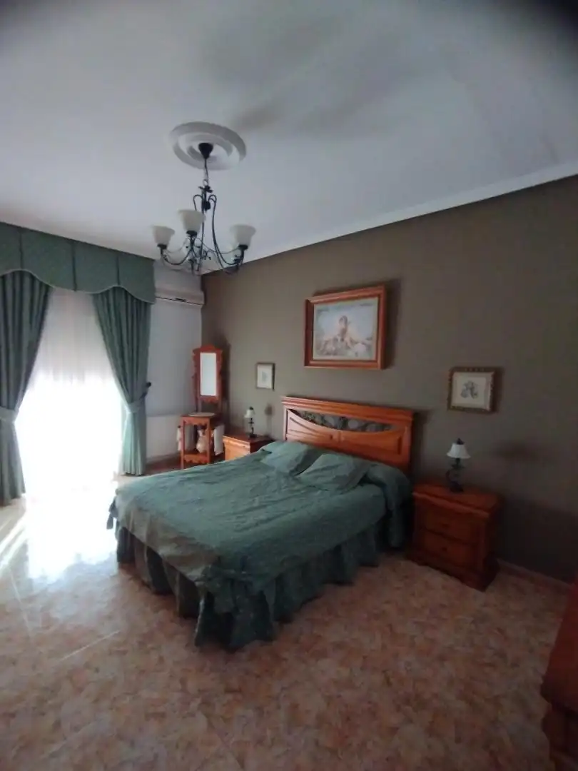 Casa adosada en venta en Calle Progreso, Manzanares Habitación de Casa adosada en venta en Manzanares con Aire acondicionado, Calefacción y Terraza