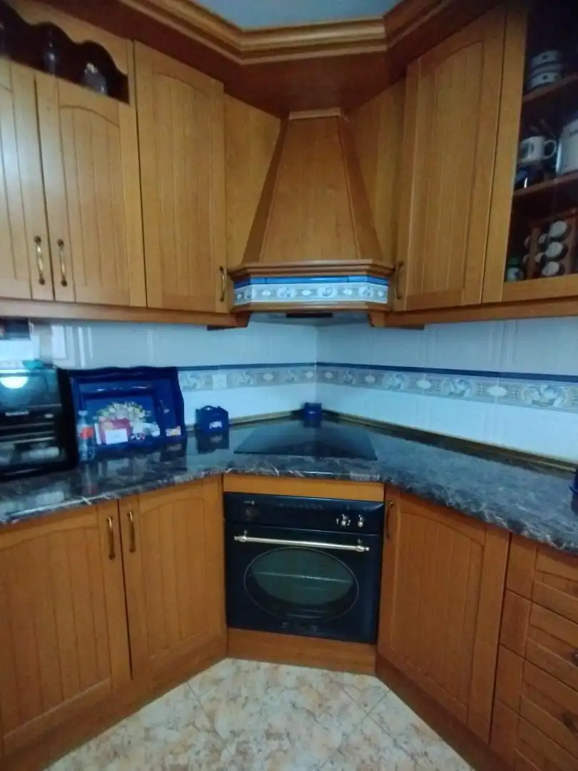 Casa adosada en venta en Calle Progreso, Manzanares Cocina de Casa adosada en venta en Manzanares con Aire acondicionado, Calefacción y Terraza