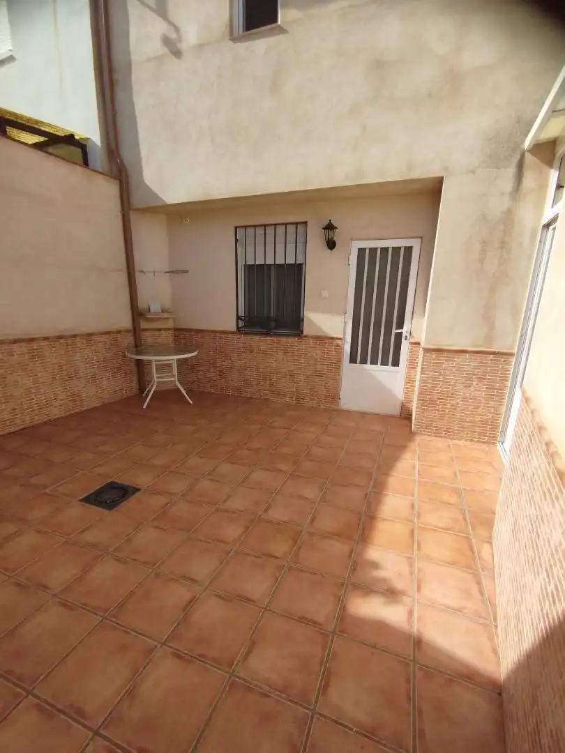 Casa adosada en venta en Calle Progreso, Manzanares Terraza de Casa adosada en venta en Manzanares con Aire acondicionado, Calefacción y Terraza