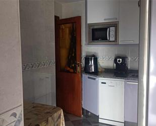 Kitchen of Flat for sale in  Madrid Capital  with Air Conditioner, Terrace and Balcony