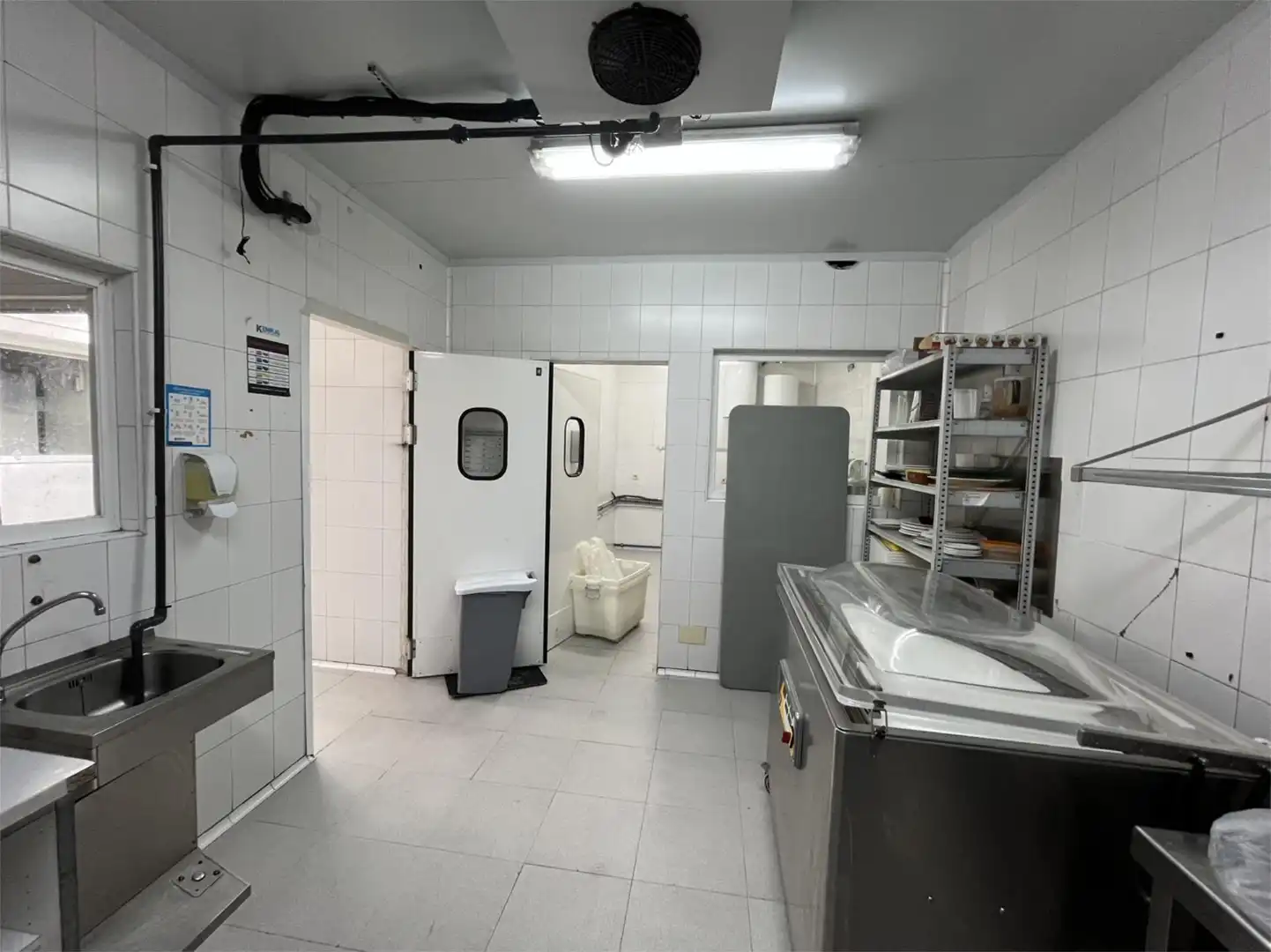 Cocina de Local de alquiler en Madrid con Aire acondicionado