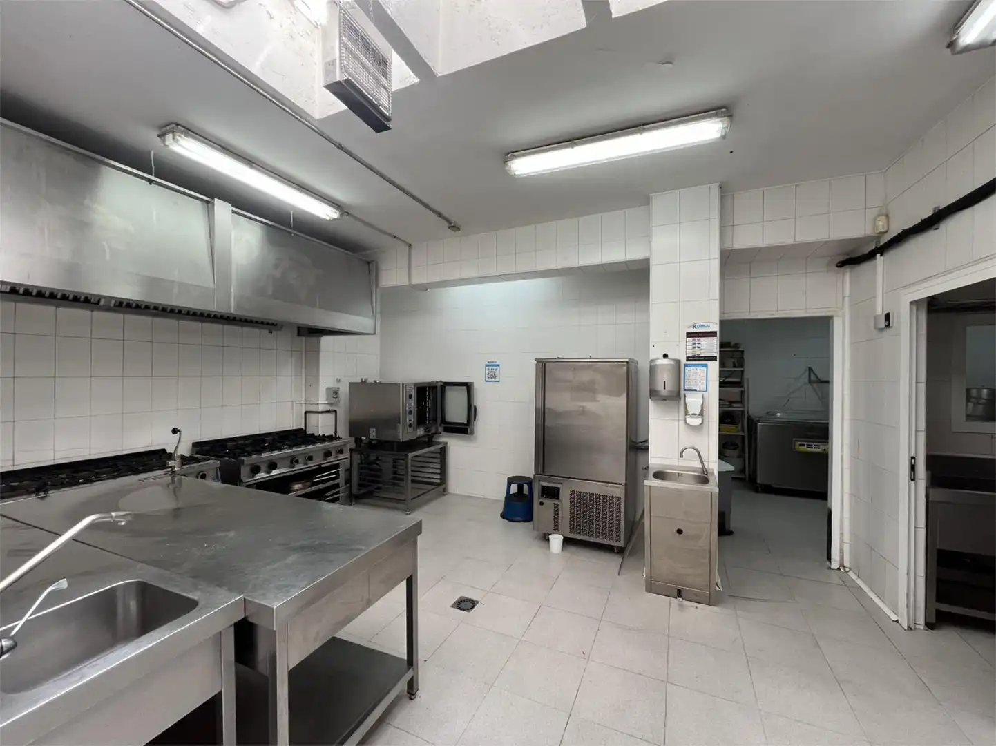 Cocina de Local de alquiler en Madrid con Aire acondicionado