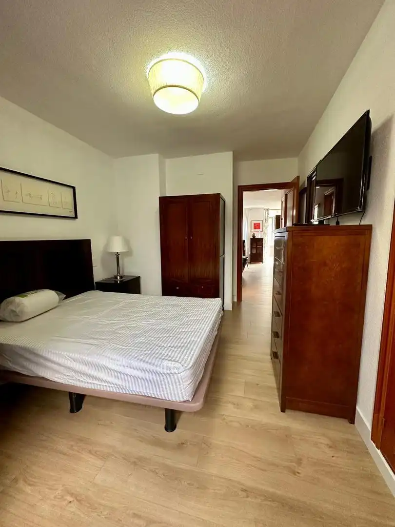 Dormitori de Pis de lloguer en Madrid amb Aire condicionat, Calefacció i Parquet