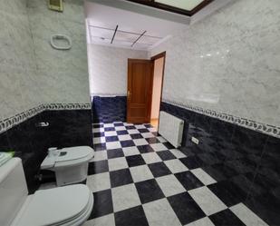 Bathroom of Duplex for sale in Calatayud  with Air Conditioner and Balcony