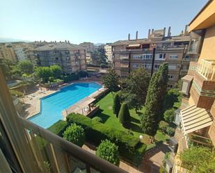 Swimming pool of Flat to rent in  Granada Capital  with Air Conditioner, Swimming Pool and Balcony