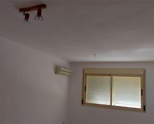 Bedroom of Flat to share in Sant Joan d'Alacant  with Air Conditioner and Swimming Pool