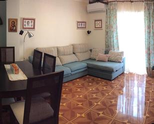 Living room of Flat for sale in  Sevilla Capital  with Air Conditioner and Balcony