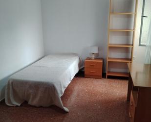 Bedroom of Flat to rent in  Granada Capital  with Terrace