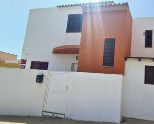 Exterior view of Single-family semi-detached for sale in Puerto del Rosario  with Air Conditioner