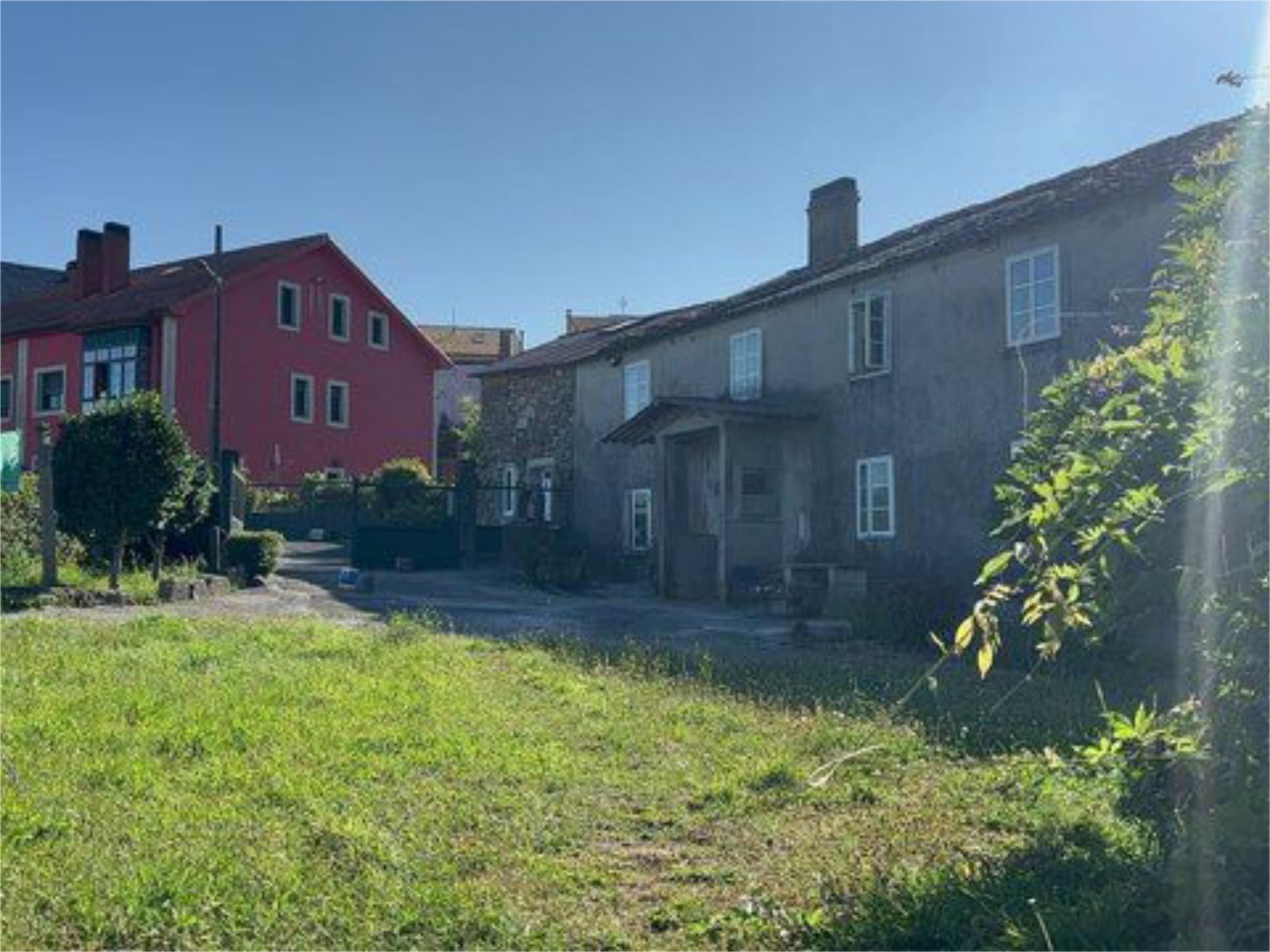 Vista exterior de Casa o xalet en venda en Santiago de Compostela 