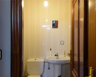 Bathroom of Office to rent in Oviedo 