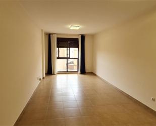 Flat for sale in Almazora / Almassora  with Air Conditioner