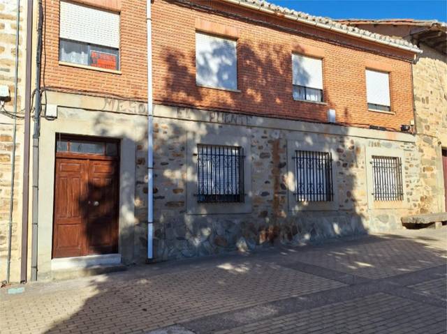 Piso en Venta en Calle Antonio Perez Crespo, 5A en Santa Colomba de Somoza